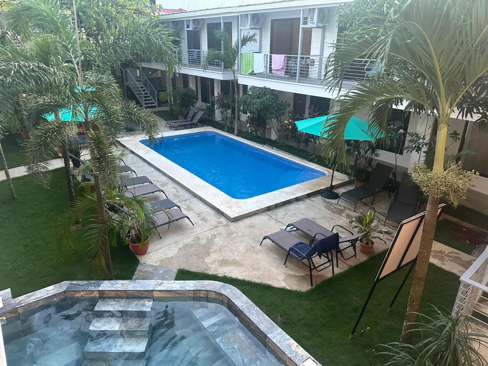 Wide Mouth Frog Quepos Hostel Manuel Antonio Exterior photo